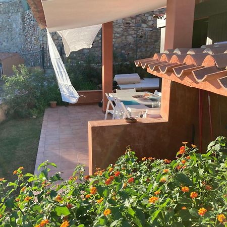 Villasimius Il Patio Sul Porto Eksteriør billede